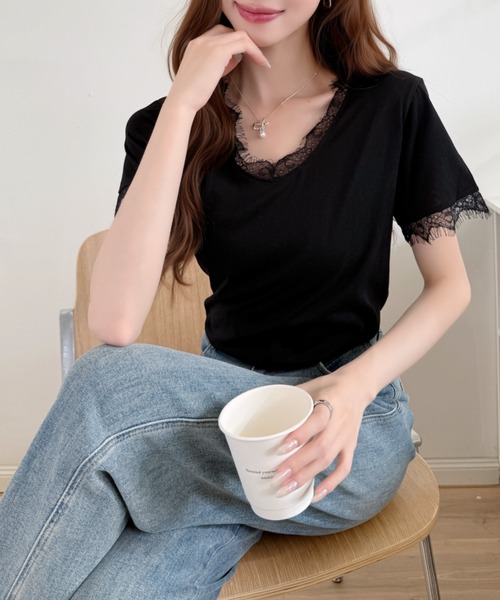 Ada.(エイダ)の「袖レース Vネック カットソー プルオーバー(Tシャツ/カットソー・レディース・イエロー/ブルー/ブラック/ホワイト・FREE)」の10枚目の写真