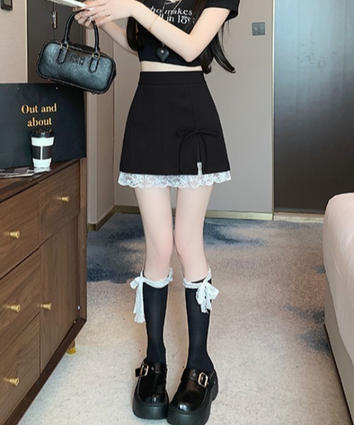 Mejoul(メジュール)の「【2026春夏新作】【インパン付】無地&ドット スリットリボン裾レースミニスカート(スカート・レディース・ネイビー系/グレー/ホワイト系/ブラック・F)」の9枚目の写真