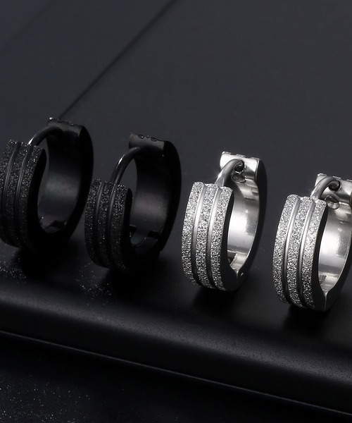 SBG(エスビー)の「SBG グリッターレイヤードライン フープピアス 片耳(ピアス(片耳用)・メンズ・ブラック/シルバー・FREE)」の3枚目の写真
