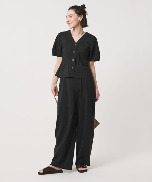 BEAUTY&YOUTH UNITED ARROWS(ビューティーアンドユースユナイテッドアローズ)の「カーブスリーブ Vネック ブラウス UVカット 防シワ ウォッシャブル(シャツ/ブラウス・レディース・ブラック/オフホワイト/ブラウン・FREE)」の12枚目の写真