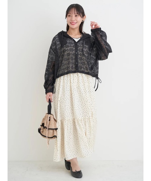 Bonjour Sagan（ボンジュールサガン）の「【大きいサイズ】シャーリングワンピース（花柄・ドット柄）（ワンピース・レディース・B/A・XX-LARGE/XXX-LARGE）」の6枚目の写真