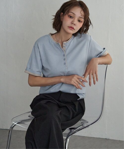 notch.(ノッチ)の「バイカラーヘンリーネックTシャツ(Tシャツ/カットソー・レディース・ブラック/グレー/ブルー・M)」の6枚目の写真