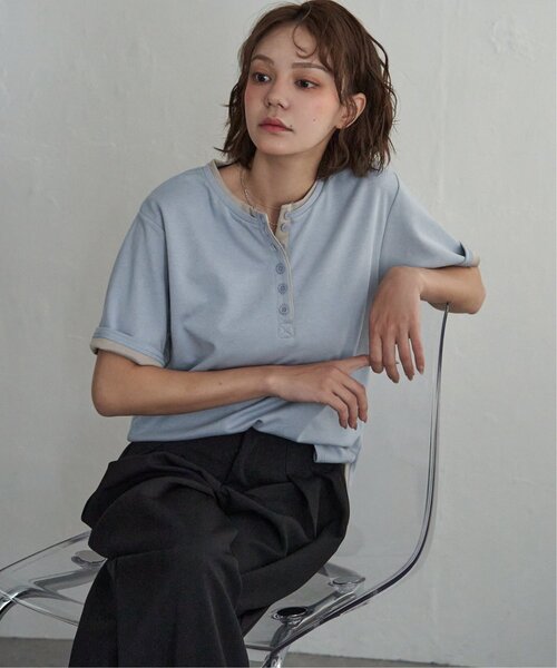 notch.(ノッチ)の「バイカラーヘンリーネックTシャツ(Tシャツ/カットソー・レディース・ブラック/グレー/ブルー・M)」の8枚目の写真