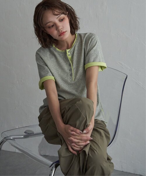 notch.(ノッチ)の「バイカラーヘンリーネックTシャツ(Tシャツ/カットソー・レディース・ブラック/グレー/ブルー・M)」の14枚目の写真