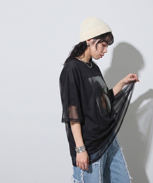 antiqua(アンティカ)の「シアー フォトプリント チュール Tシャツ(Tシャツ/カットソー・レディース・ブラック/ホワイト・ONESIZE)」の8枚目の写真