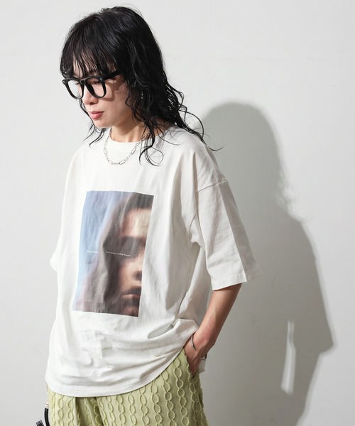antiqua(アンティカ)の「シアー フォトプリント チュール Tシャツ(Tシャツ/カットソー・レディース・ブラック/ホワイト・ONESIZE)」の6枚目の写真