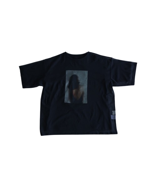 antiqua(アンティカ)の「シアー フォトプリント チュール Tシャツ(Tシャツ/カットソー・レディース・ブラック/ホワイト・ONESIZE)」の14枚目の写真