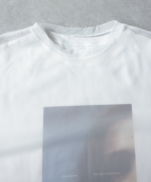 antiqua(アンティカ)の「シアー フォトプリント チュール Tシャツ(Tシャツ/カットソー・レディース・ブラック/ホワイト・ONESIZE)」の15枚目の写真