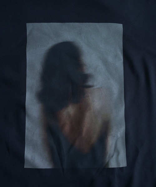 antiqua(アンティカ)の「シアー フォトプリント チュール Tシャツ(Tシャツ/カットソー・レディース・ブラック/ホワイト・ONESIZE)」の20枚目の写真