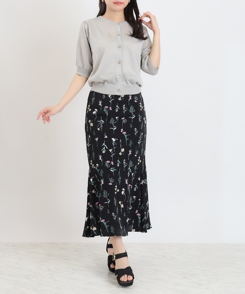 ASTORIA ODIER(アストリアオディール)の「ラメシアークルーネックカーディガン(半袖)(カーディガン/ボレロ・レディース・ホワイト/ライトグレー/ブラック・MEDIUM/LARGE)」の7枚目の写真