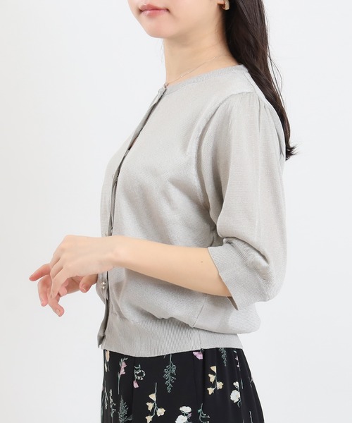 ASTORIA ODIER(アストリアオディール)の「ラメシアークルーネックカーディガン(半袖)(カーディガン/ボレロ・レディース・ホワイト/ライトグレー/ブラック・MEDIUM/LARGE)」の5枚目の写真