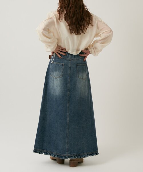 w closet（ダブルクローゼット）の「【低身長/高身長サイズあり◎】フリルデニムロングスカート（スカート・レディース・ブラック/ブルー・SMALL/MEDIUM）」の10枚目の写真