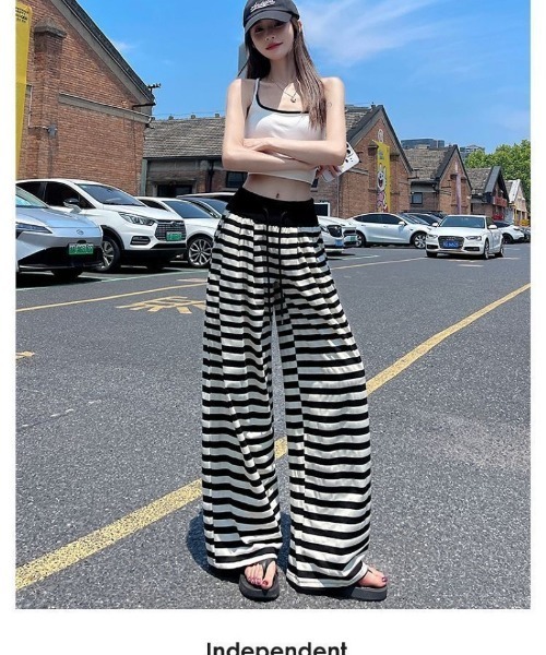 Ritzy(リッツィー)の「ボーダー柄 ワイドパンツ(その他パンツ・レディース・ブラック/ネイビー・M/L/S)」の10枚目の写真