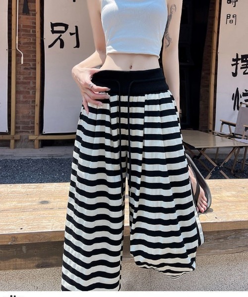 Ritzy(リッツィー)の「ボーダー柄 ワイドパンツ(その他パンツ・レディース・ブラック/ネイビー・M/L/S)」の16枚目の写真