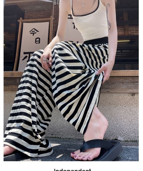 Ritzy(リッツィー)の「ボーダー柄 ワイドパンツ(その他パンツ・レディース・ブラック/ネイビー・M/L/S)」の17枚目の写真