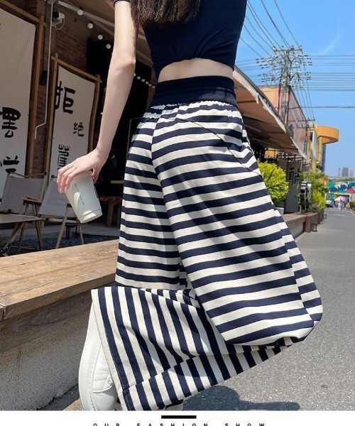 Ritzy(リッツィー)の「ボーダー柄 ワイドパンツ(その他パンツ・レディース・ブラック/ネイビー・M/L/S)」の21枚目の写真