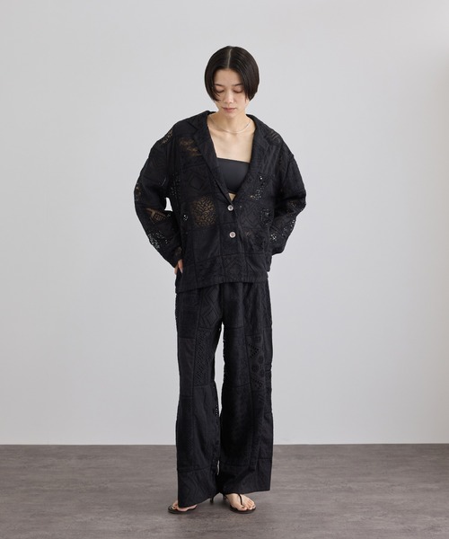 SALON adam et rope'（サロン アダム エ ロペ）の「【WEB限定】刺繍レースパッチワークパンツ / セットアップ対応（その他パンツ・レディース・ブラック/ホワイト・FREE）」の10枚目の写真