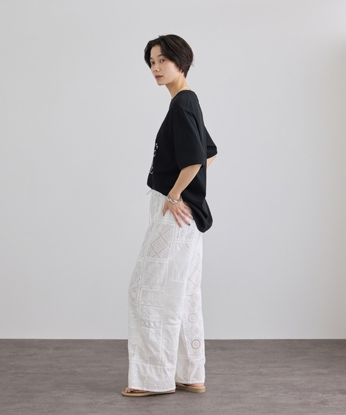 SALON adam et rope'（サロン アダム エ ロペ）の「【WEB限定】刺繍レースパッチワークパンツ / セットアップ対応（その他パンツ・レディース・ブラック/ホワイト・FREE）」の13枚目の写真