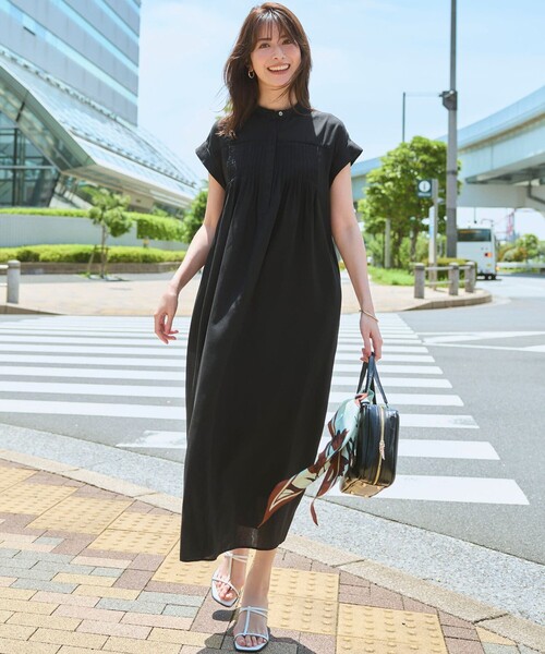 23区 L（ニジュウサンクオオキイサイズ）の「ウォッシュドシアーボイル ピンタック ワンピース（ワンピース・レディース・こしょう色系/ダルブルー系/ダークブラウン系/ブラック系/ローズ系・44/46/48）」の9枚目の写真