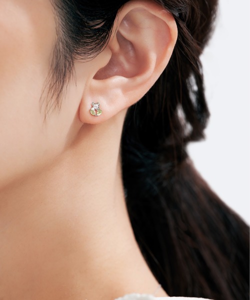 Jewel closet by L&Co.(ジュエルクローゼットバイエルアンドコー)の「K10 フラワー モチーフ ピアス(ピアス(両耳用)・レディース・ホワイトゴールド/ピンクゴールド・FREE)」の9枚目の写真