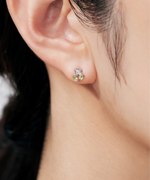 Jewel closet by L&Co.(ジュエルクローゼットバイエルアンドコー)の「K10 フラワー モチーフ ピアス(ピアス(両耳用)・レディース・ホワイトゴールド/ピンクゴールド・FREE)」の10枚目の写真