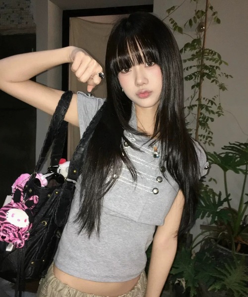 .KOM(ドットコム)の「A'GEM/9 × .kom 『.KOM/ドットケーオーエム』ナポレオンスリムトップス(その他トップス・レディース・グレー・FREE)」の3枚目の写真