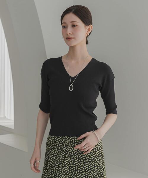 URBAN RESEARCH（アーバンリサーチ）の「Vネックハーフスリーブリブニット（ニット/セーター・レディース・ネイビー/ベージュ系その他/アイボリー・FREE）」の22枚目の写真