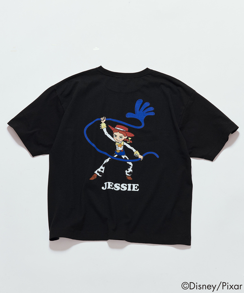 JOURNAL STANDARD relume(ジャーナルスタンダード レリューム)の「TOY STORY 5 /トイ・ストーリー 5 / 別注 FANTASY A&G INC プリント Tシャツ(Tシャツ/カットソー・メンズ・ホワイト/ブラック/ブラックミックス/ホワイト系その他/ブラック系その他・MEDIUM/LARGE)」の4枚目の写真