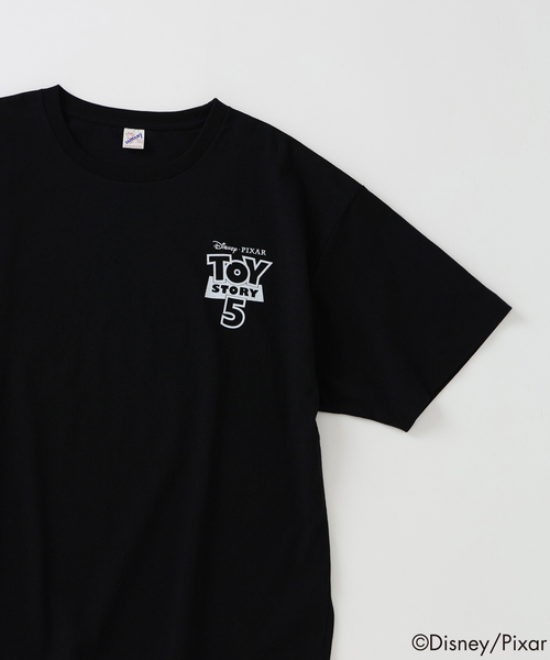 JOURNAL STANDARD relume(ジャーナルスタンダード レリューム)の「TOY STORY 5 /トイ・ストーリー 5 / 別注 FANTASY A&G INC プリント Tシャツ(Tシャツ/カットソー・メンズ・ホワイト/ブラック/ブラックミックス/ホワイト系その他/ブラック系その他・MEDIUM/LARGE)」の15枚目の写真