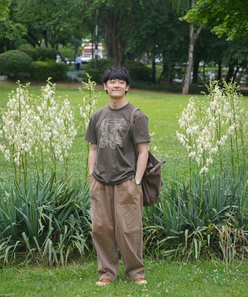 ANALOG MOOD(アナログムード)の「クラシックブックストア 半袖Tシャツ (カーキ)(Tシャツ/カットソー・レディース・その他・SMALL/MEDIUM/LARGE/X-LARGE/2XL)」の4枚目の写真