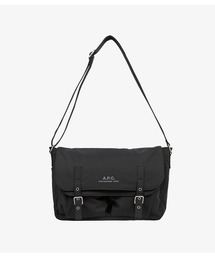A.P.C.（アーペーセー）の「MESSENGER ARCHIVE（メッセンジャーバッグ）」