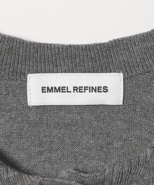 EMMEL REFINES(エメルリファインズ)の「<EMMEL REFINES>EM ケープフリル フロントボタン プルオーバー/ カーディガン(ニット/セーター・レディース・グレー/オフホワイト・FREE)」の16枚目の写真