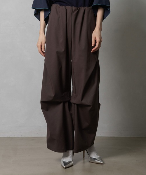 MARECHAL TERRE(マルシャルテル)の「【接触冷感 / UVカット】タックデザインワイドパンツ(その他パンツ・レディース・ブラック/ブラウン/グレー/ライトベージュ・MEDIUM)」の3枚目の写真