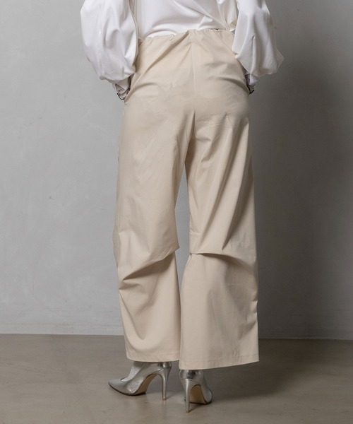MARECHAL TERRE(マルシャルテル)の「【接触冷感 / UVカット】タックデザインワイドパンツ(その他パンツ・レディース・ブラック/ブラウン/グレー/ライトベージュ・MEDIUM)」の13枚目の写真