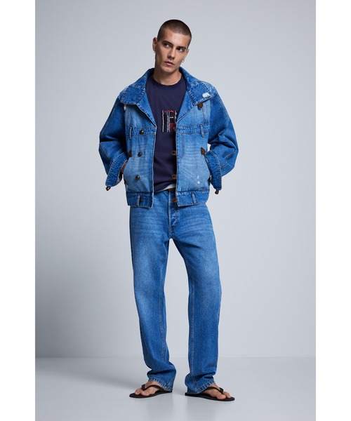 Desigual(デシグアル)の「レザー ウエストバンド ストレート デニム(デニムパンツ・メンズ・ブルー・M/XXL)」の2枚目の写真