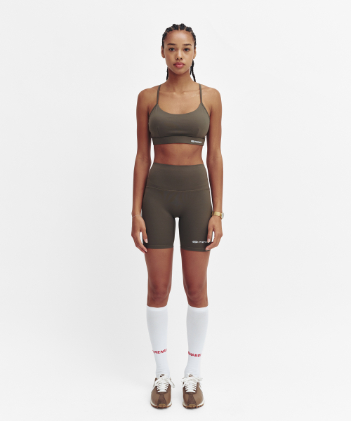 MENASOO(ミナス)の「Cross Strap Bra Top_Khaki(チューブトップ・レディース・カーキ・MEDIUM/LARGE/SMALL)」の2枚目の写真