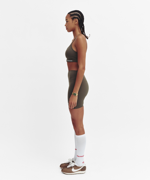 MENASOO(ミナス)の「Cross Strap Bra Top_Khaki(チューブトップ・レディース・カーキ・MEDIUM/LARGE/SMALL)」の3枚目の写真