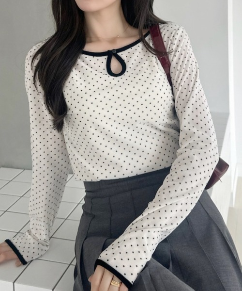 Ada.（エイダ）の「前後2WAY ドット柄 ベロア カットソー（Tシャツ/カットソー・レディース・ブラウン/アイボリー/グレー/ブルー・M/S）」の5枚目の写真