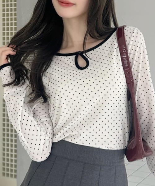 Ada.（エイダ）の「前後2WAY ドット柄 ベロア カットソー（Tシャツ/カットソー・レディース・ブラウン/アイボリー/グレー/ブルー・M/S）」の6枚目の写真