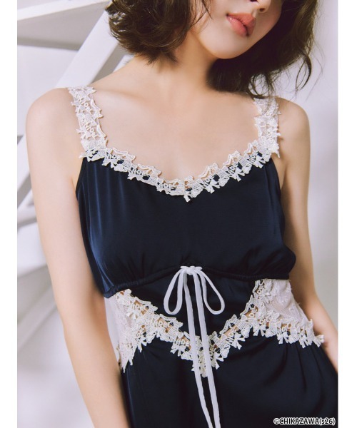 SNIDEL（スナイデル）の「【SNIDEL×近沢レース店】コラボレースキャミワンピース（ワンピース・レディース・ネイビー/ブラック/ピンク・0/1）」の6枚目の写真