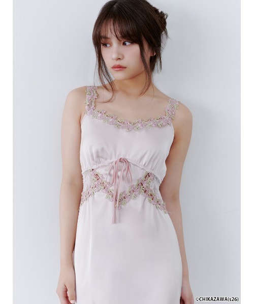 SNIDEL（スナイデル）の「【SNIDEL×近沢レース店】コラボレースキャミワンピース（ワンピース・レディース・ネイビー/ブラック/ピンク・0/1）」の7枚目の写真