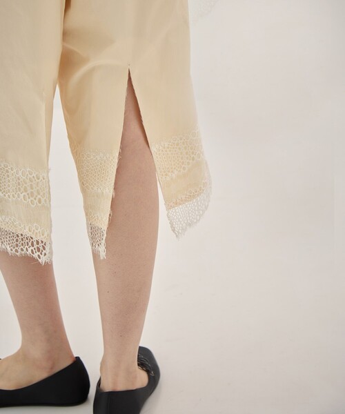muller of yoshiokubo（ミュラーオブヨシオクボ）の「[muller of yoshiokubo/ミュラー オブ ヨシオクボ]INTER LACE HALF PANTS/レースハーフパンツ（その他パンツ・レディース・アイボリー・38/36）」の11枚目の写真