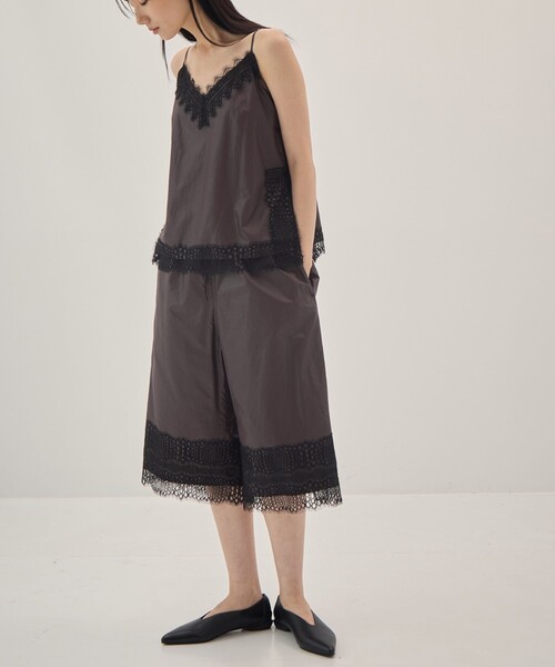 muller of yoshiokubo（ミュラーオブヨシオクボ）の「[muller of yoshiokubo/ミュラー オブ ヨシオクボ]INTER LACE HALF PANTS/レースハーフパンツ（その他パンツ・レディース・アイボリー・38/36）」の5枚目の写真