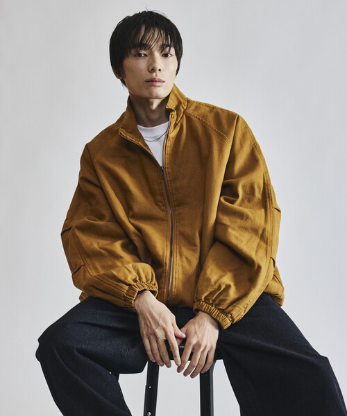 FREAK'S STORE（フリークスストア）の「限定展開中綿 スタンドカラー タックブルゾン（ブルゾン・メンズ・チャコールグレー/ベージュ/ブラウン/ブラック・LARGE/MEDIUM/SMALL）」の4枚目の写真