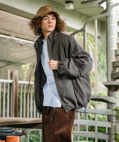 FREAK'S STORE（フリークスストア）の「限定展開中綿 スタンドカラー タックブルゾン（ブルゾン・メンズ・チャコールグレー/ベージュ/ブラウン/ブラック・LARGE/MEDIUM/SMALL）」の18枚目の写真