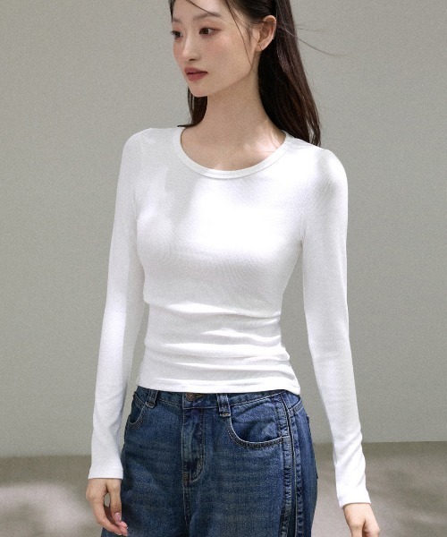 Bifrost(ビフレスト)の「万能スモールラウンドネックカットソー(Tシャツ/カットソー・レディース・ブルー/ネイビー/ピンク/ホワイト/グレー/ブラック・FREE)」の1枚目の写真