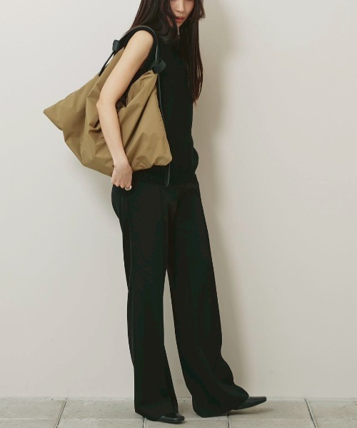 TODAYFUL（トゥデイフル）の「[TODAYFUL/トゥデイフル] レザーベルト ナイロンショルダーバッグ（ショルダーバッグ・レディース・ベージュ/ブラック・F）」の7枚目の写真
