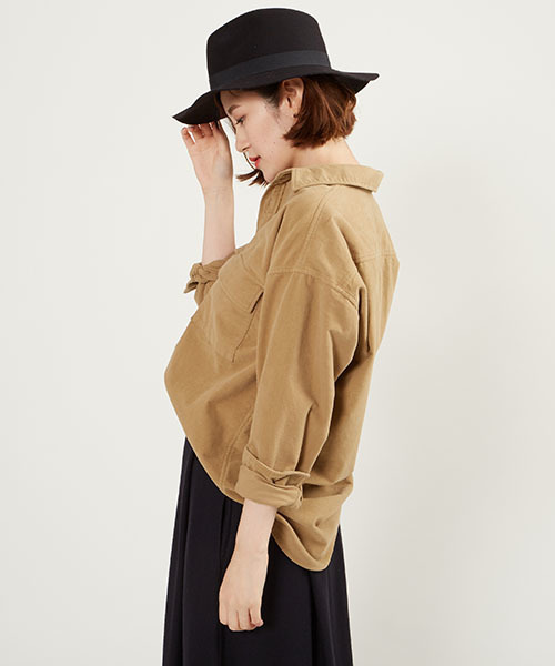 HELIOPOLE（エリオポール）の「モールスキン起毛オーバーシャツ（シャツ/ブラウス・レディース・ベージュ/モスグリーン・38）」の6枚目の写真