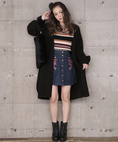 one after another NICE CLAUP（ワンアフターアナザーナイスクラップ）の「前釦台形スカート（スカート・レディース・キャメル/ボルドー/インディゴブルー・FREE）」の7枚目の写真