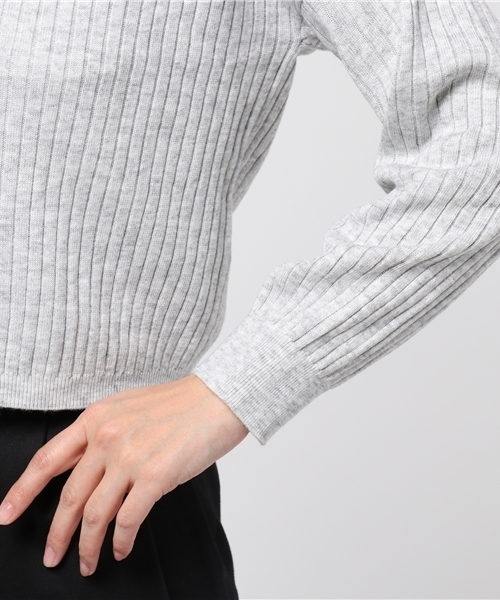 mysty woman（ミスティウーマン）の「4者混ワイドリブニットオフショルVネックカーディガン（カーディガン/ボレロ・レディース・オフホワイト/トップグレー/レッド/ネイビー・FREE）」の9枚目の写真